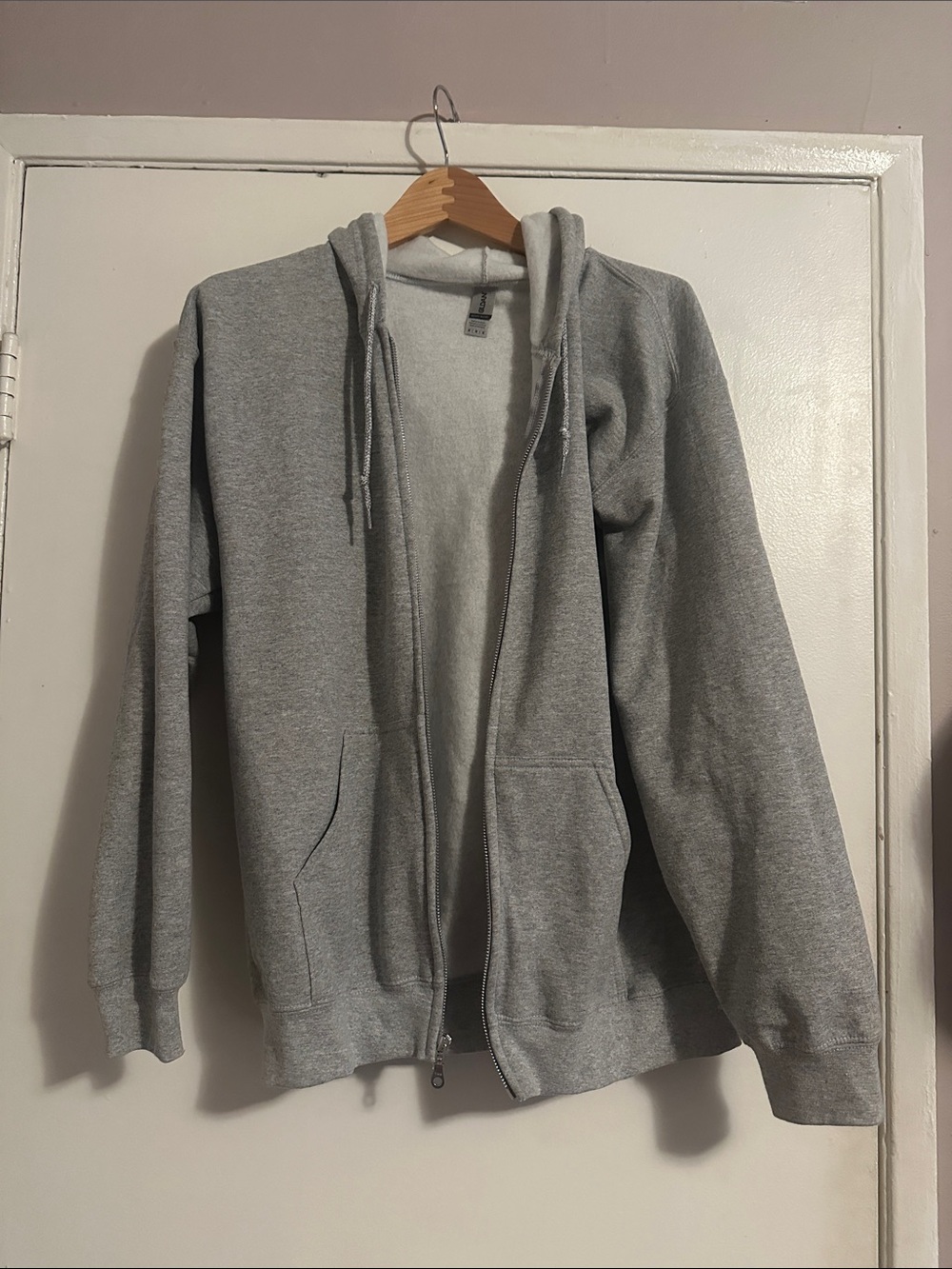 Gildan Men's Gray Full-Zip Hooded Sweatshirt